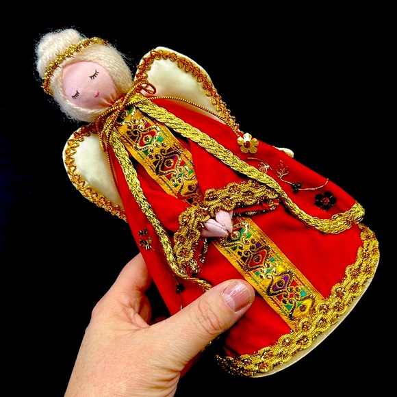 Vintage/Retro red flocked cardboard angel tree topper with satin wings , Japan - Picture 2 of 12